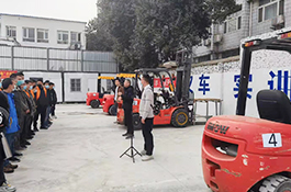 叉車(chē)培訓(xùn)考證
