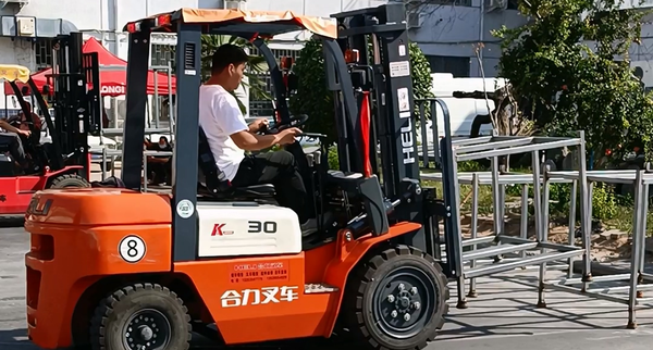叉車證沒(méi)單位復(fù)審不了嗎？